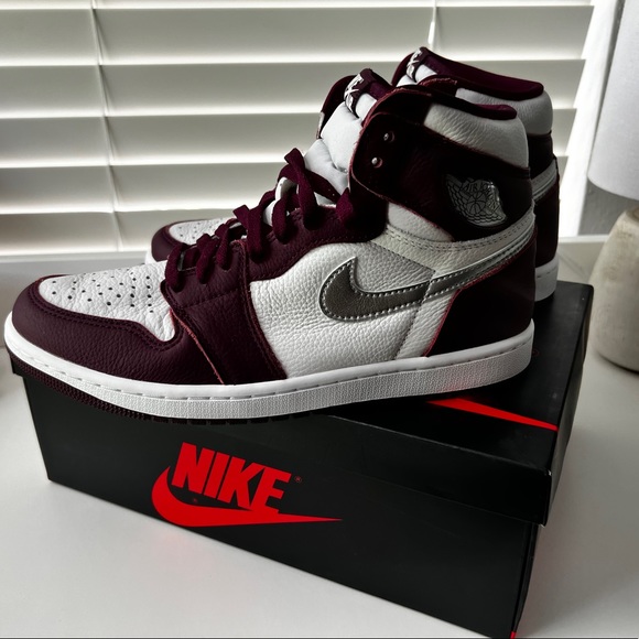 Air Jordan 1 Retro High OG Mens Sneakers! - Picture 4 of 6
